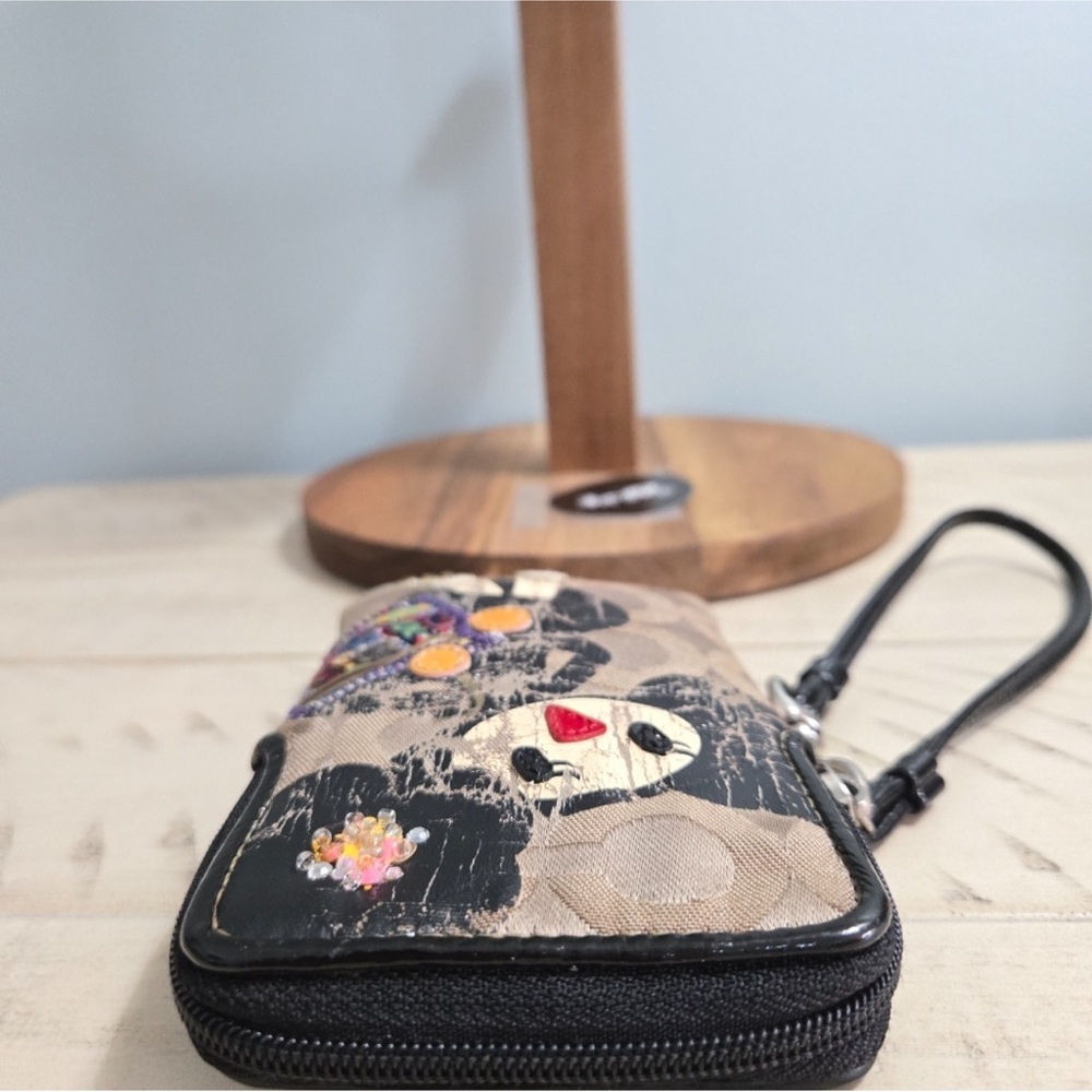 Coach Poppy Chan “Pepper” Wristlet - Signature Appliqué Character Wristlet RARE - Picture 11 of 12